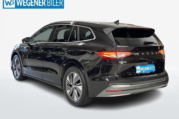 Sort Skoda Enyaq fra 2024