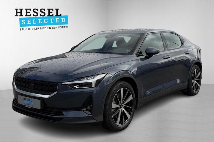 Blå Polestar 2 fra 2022 set udefra