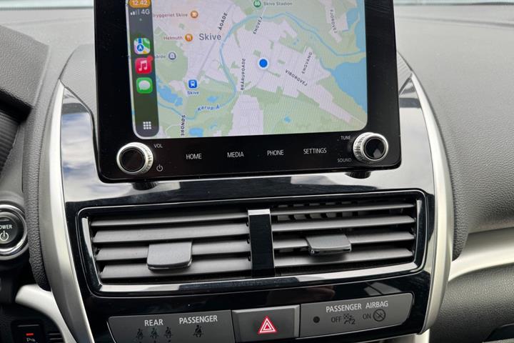 Sølv Mitsubishi Eclipse Cross fra 2023