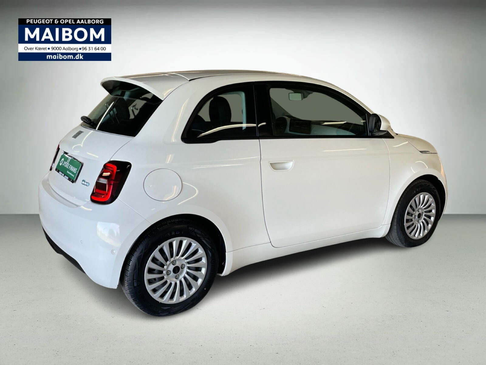Hvid Fiat 500e fra 2023