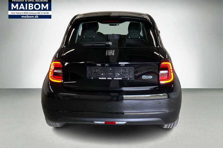 Sort Fiat 500e fra 2023