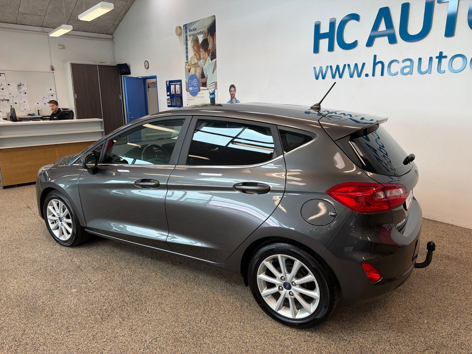 Grå Ford Fiesta fra 2019