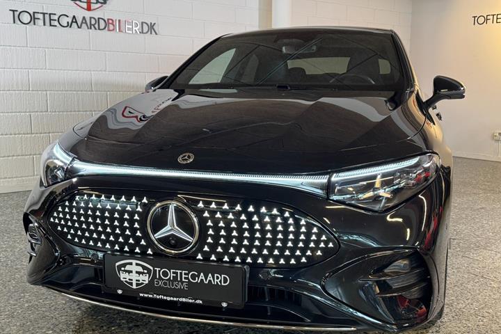 Sort Mercedes CLA250+ fra 2025
