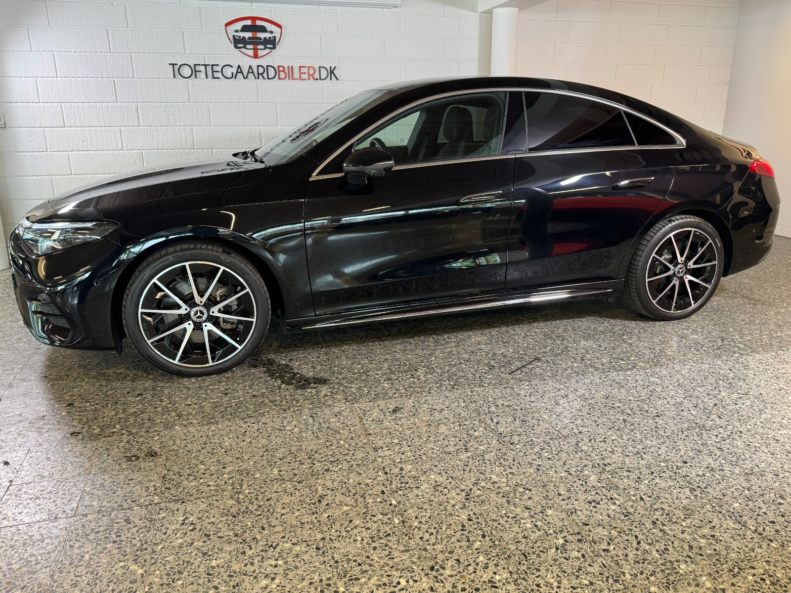 Sort Mercedes CLA250+ fra 2025