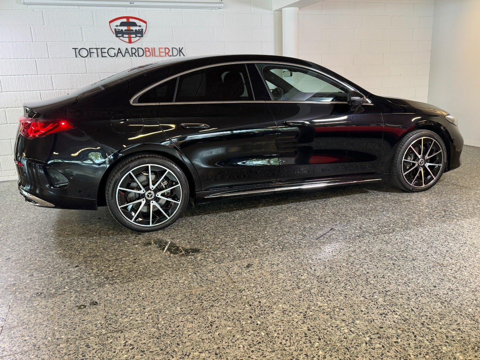 Sort Mercedes CLA250+ fra 2025