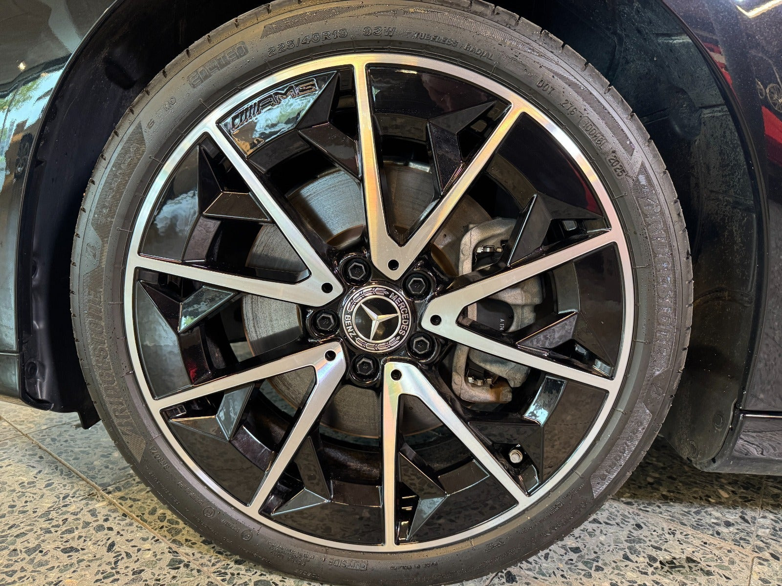 Sort Mercedes CLA250+ fra 2025