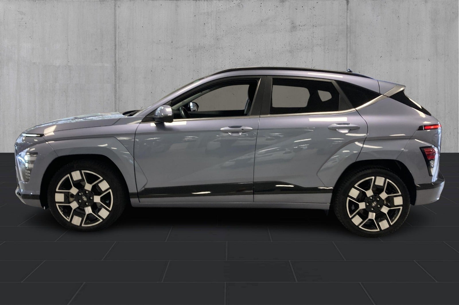 Blå Hyundai Kona fra 2024