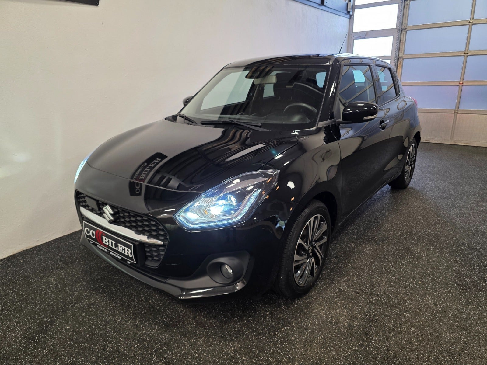 Sort Suzuki Swift fra 2020