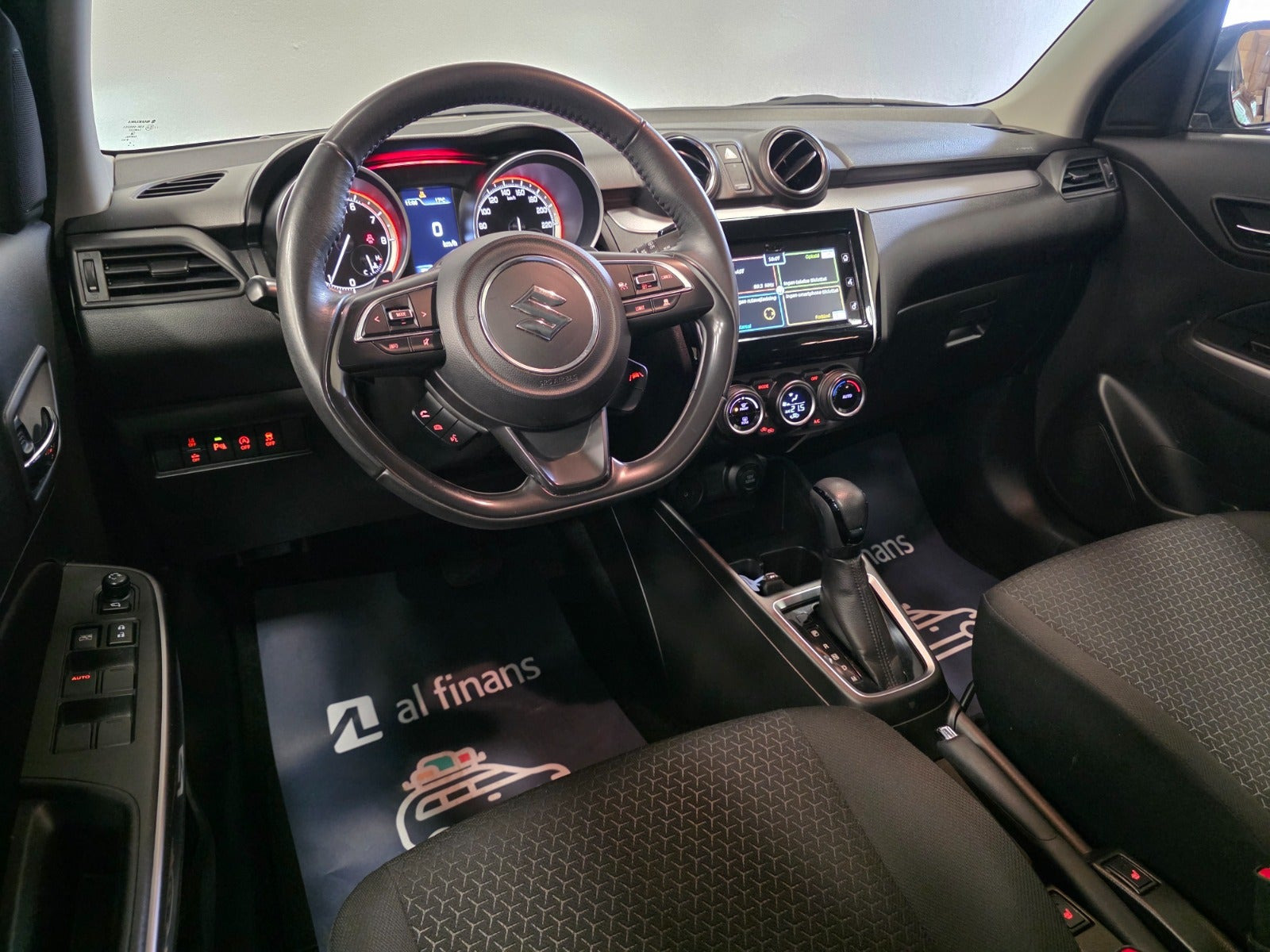 Sort Suzuki Swift fra 2020