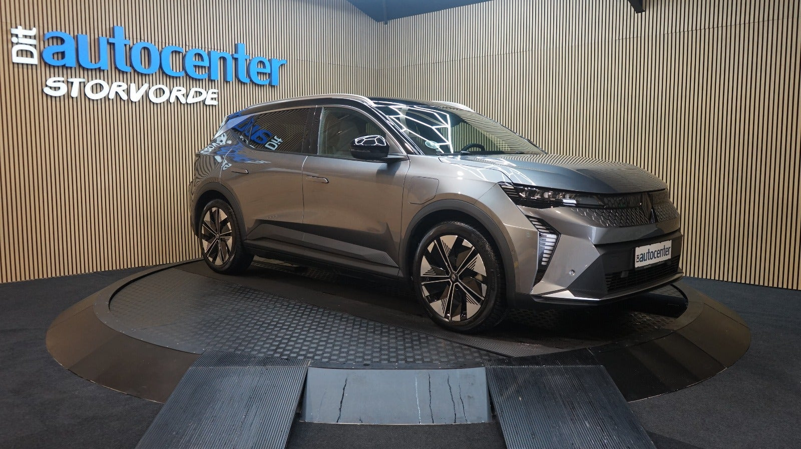 Renault Scenic E-Tech 87 Techno