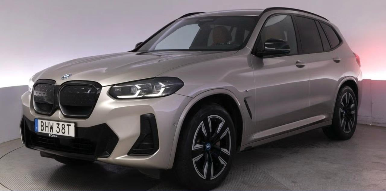 BMW iX3 Charged M-Sport