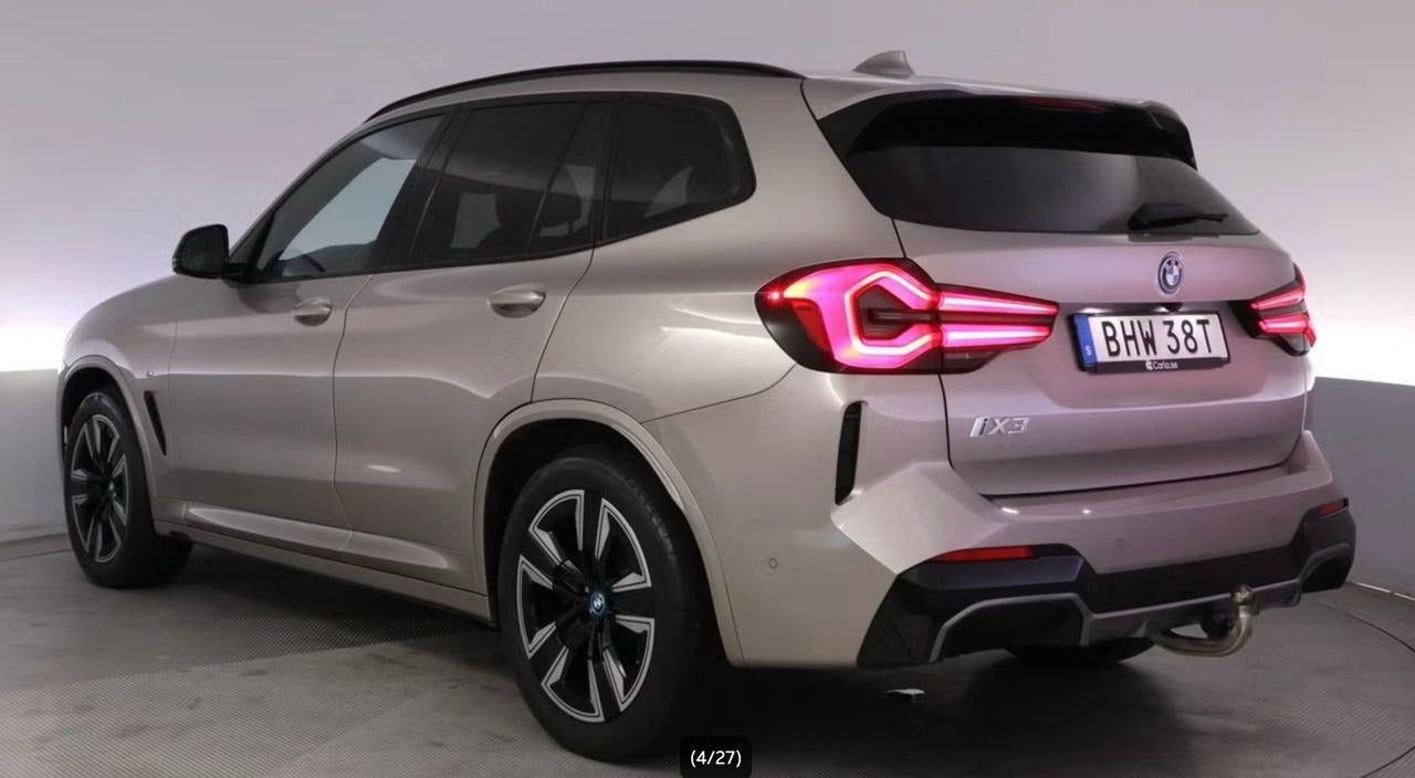 Orange BMW iX3 fra 2023