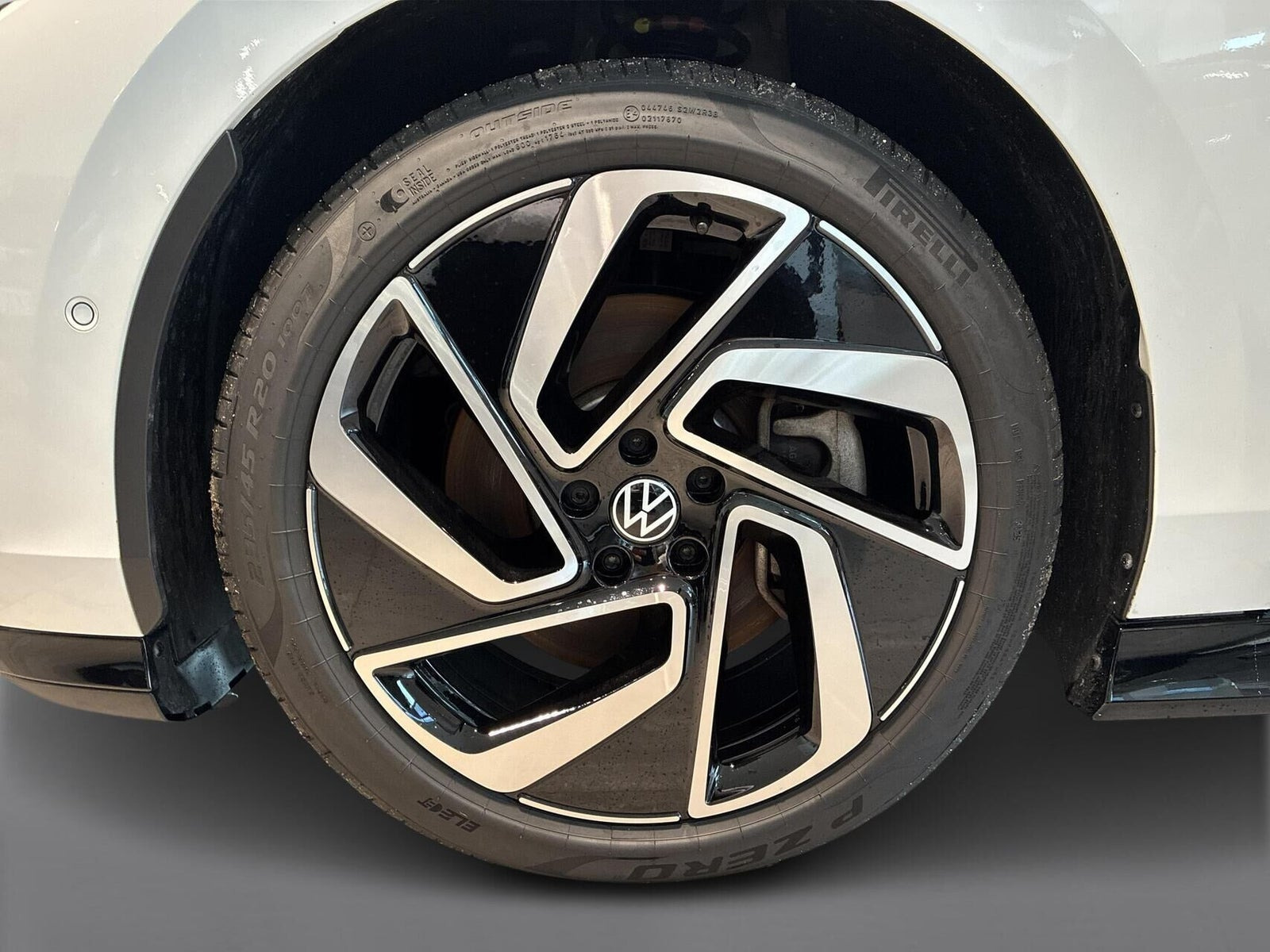 Hvid VW ID.7 fra 2025