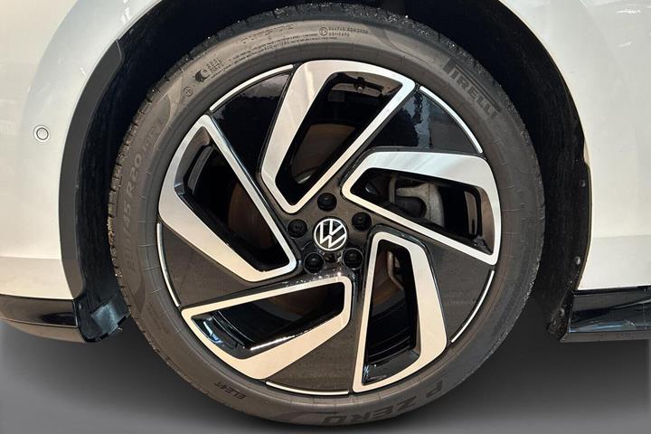 Hvid VW ID.7 fra 2025