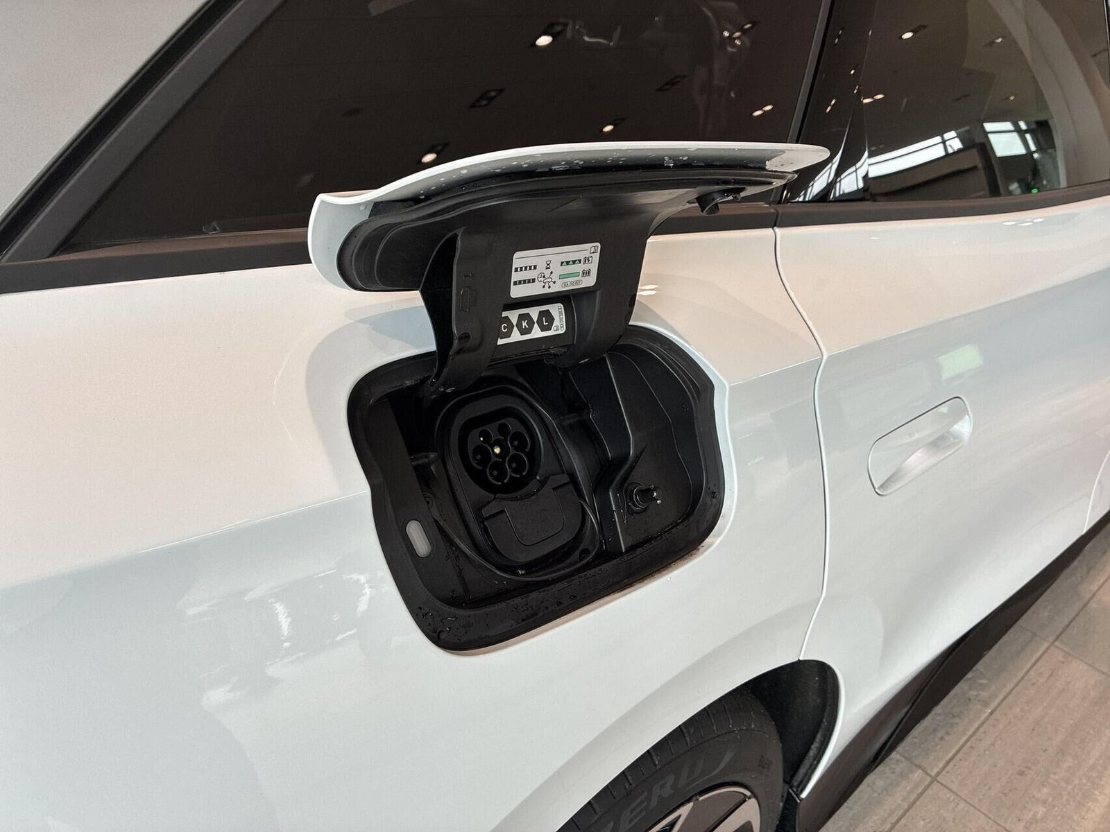 Hvid VW ID.7 fra 2025