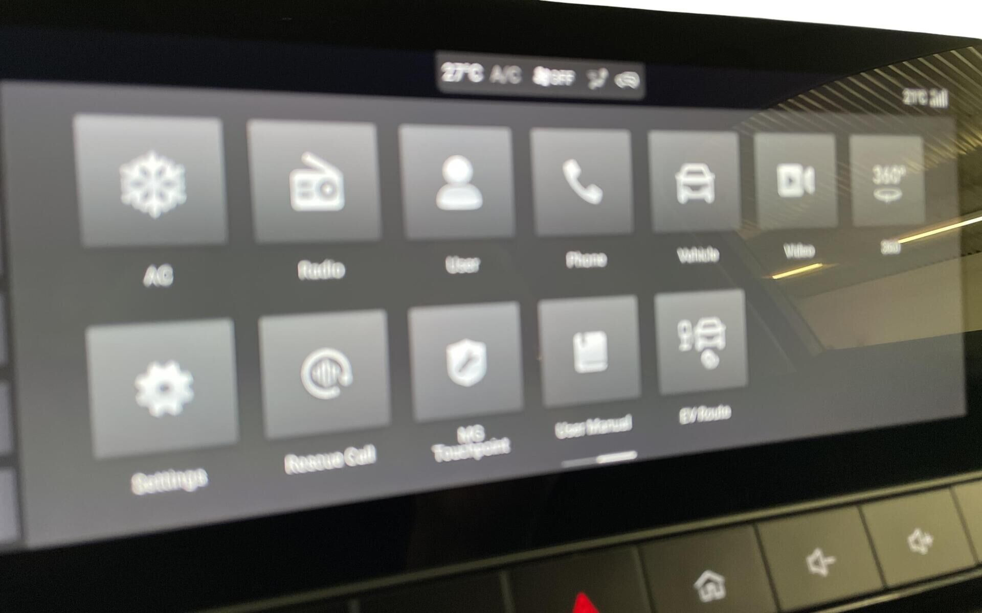 Hvid MG MG4 Electric fra 2025