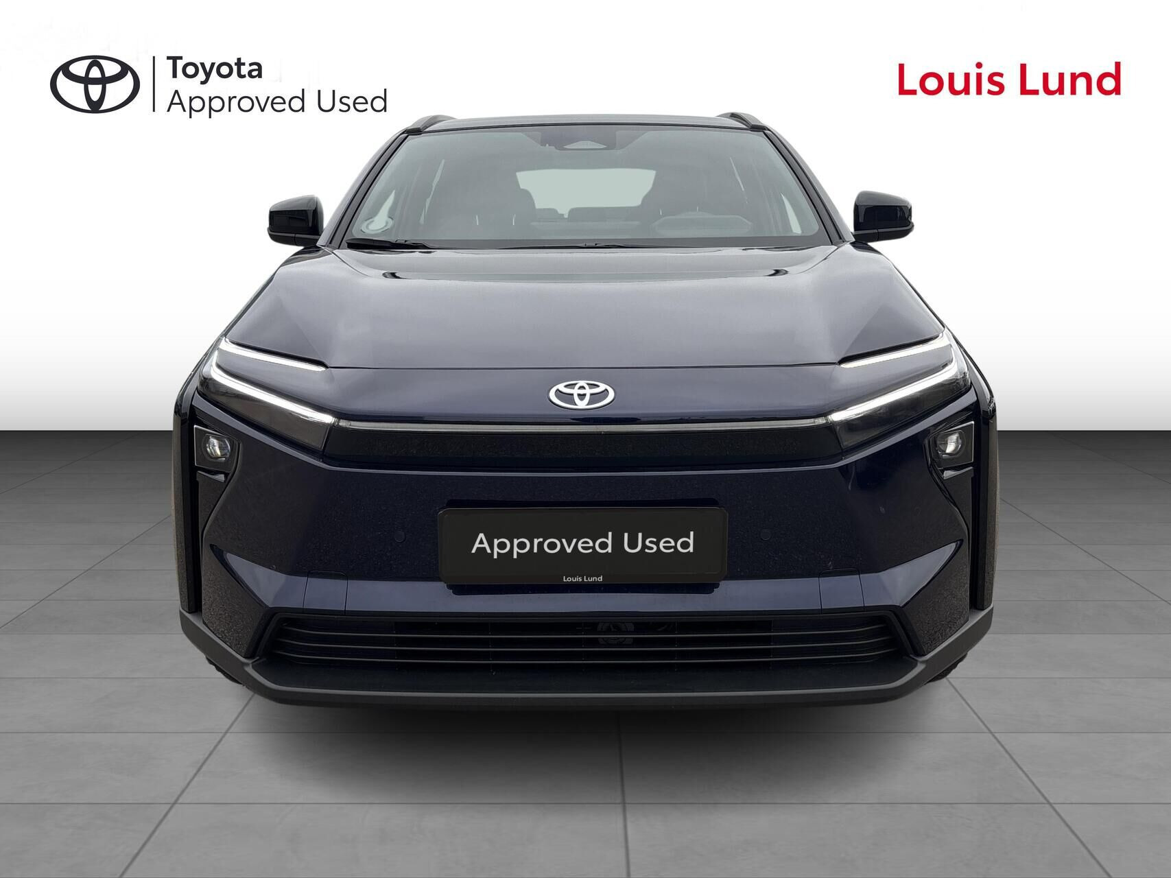 Blå Toyota BZ4X fra 2026