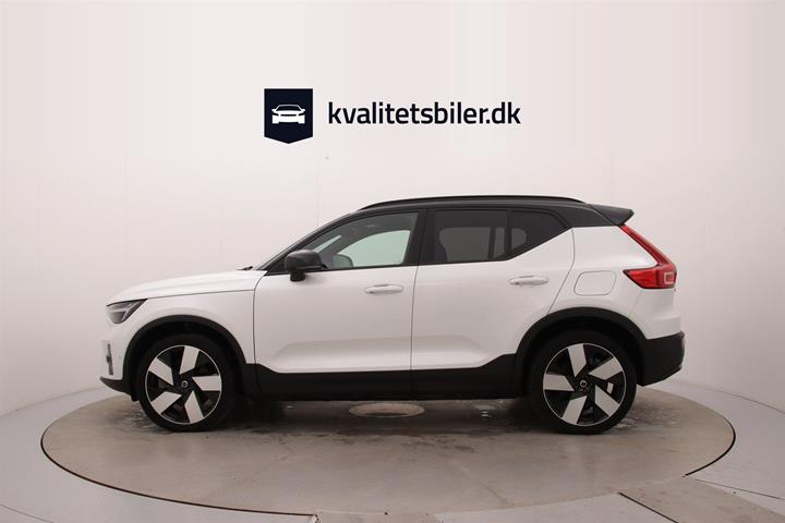 Hvid Volvo XC40 fra 2022