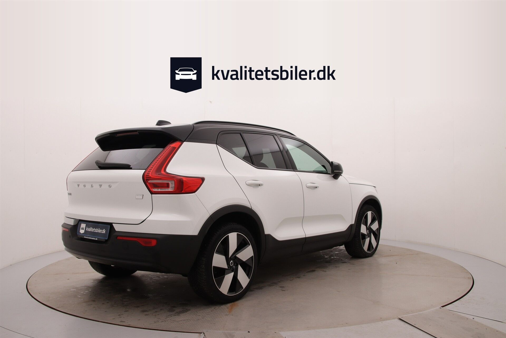 Hvid Volvo XC40 fra 2022