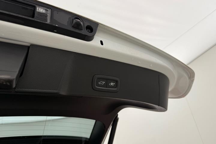 Hvid Volvo XC40 fra 2022