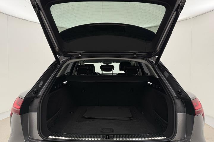 Grå Audi e-tron fra 2020
