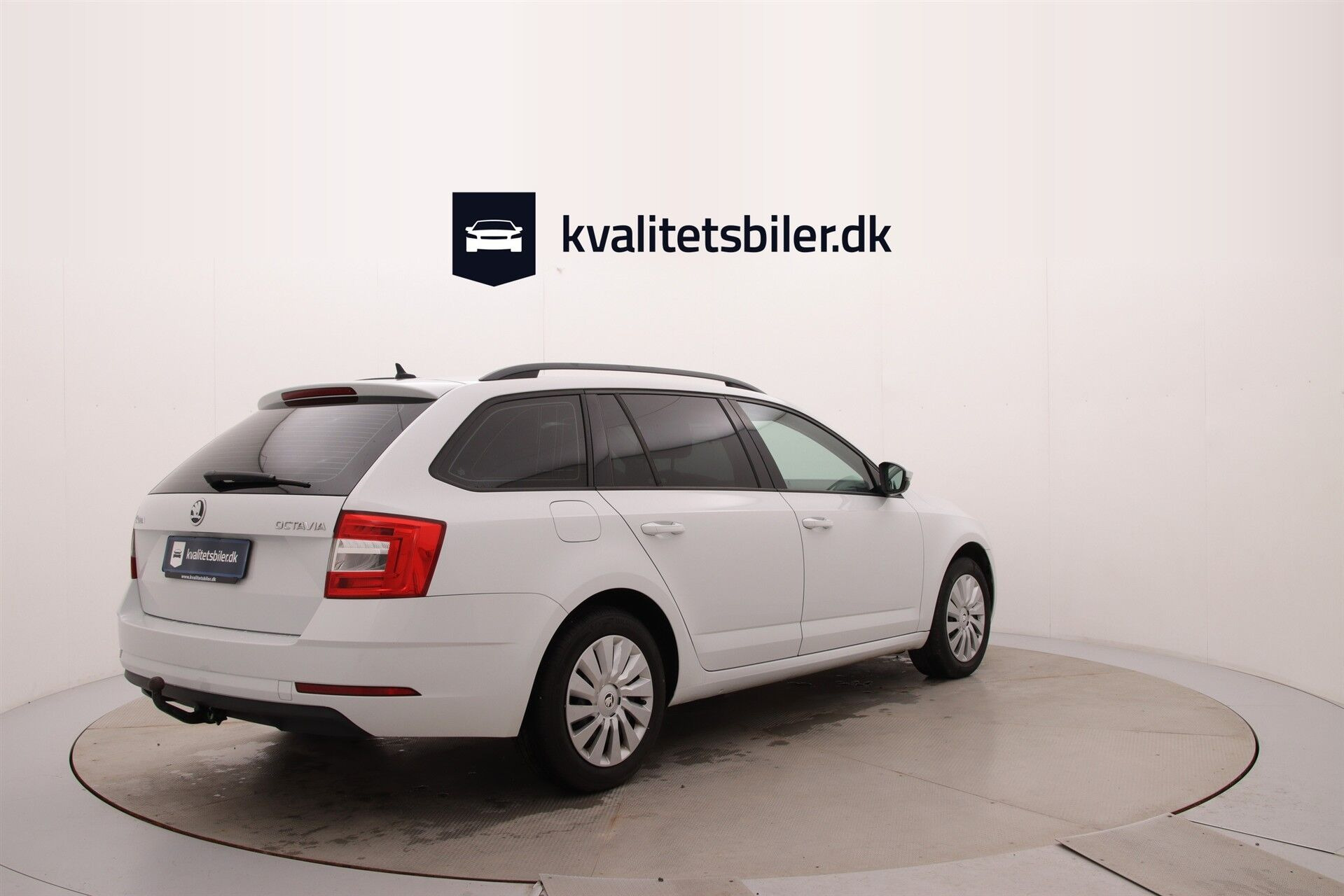 Hvid Skoda Octavia fra 2020