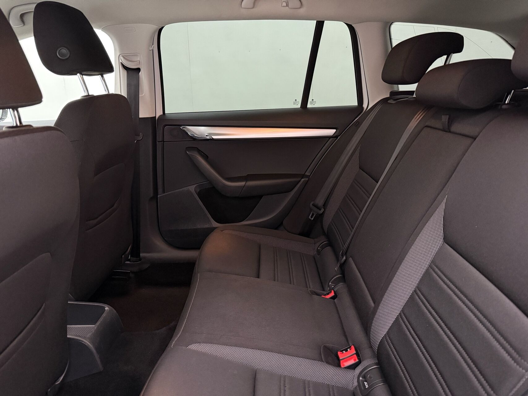 Hvid Skoda Octavia fra 2020