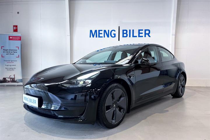 Sort Tesla Model 3 fra 2023