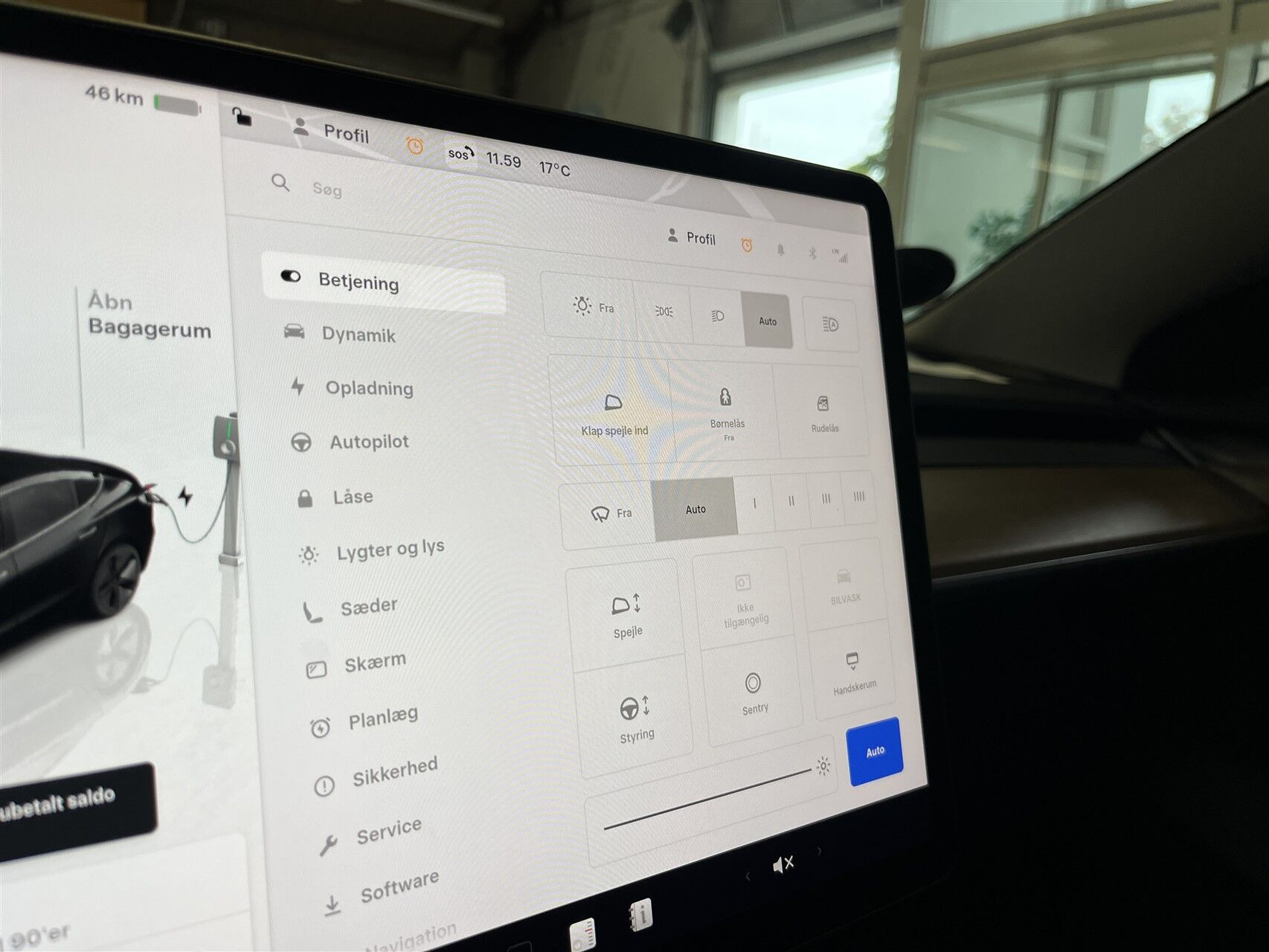 Sort Tesla Model 3 fra 2023