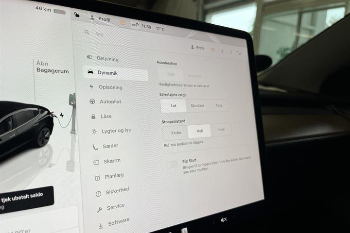 Sort Tesla Model 3 fra 2023