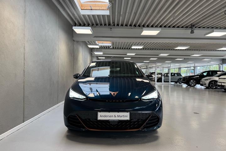 Blå Cupra Born fra 2022