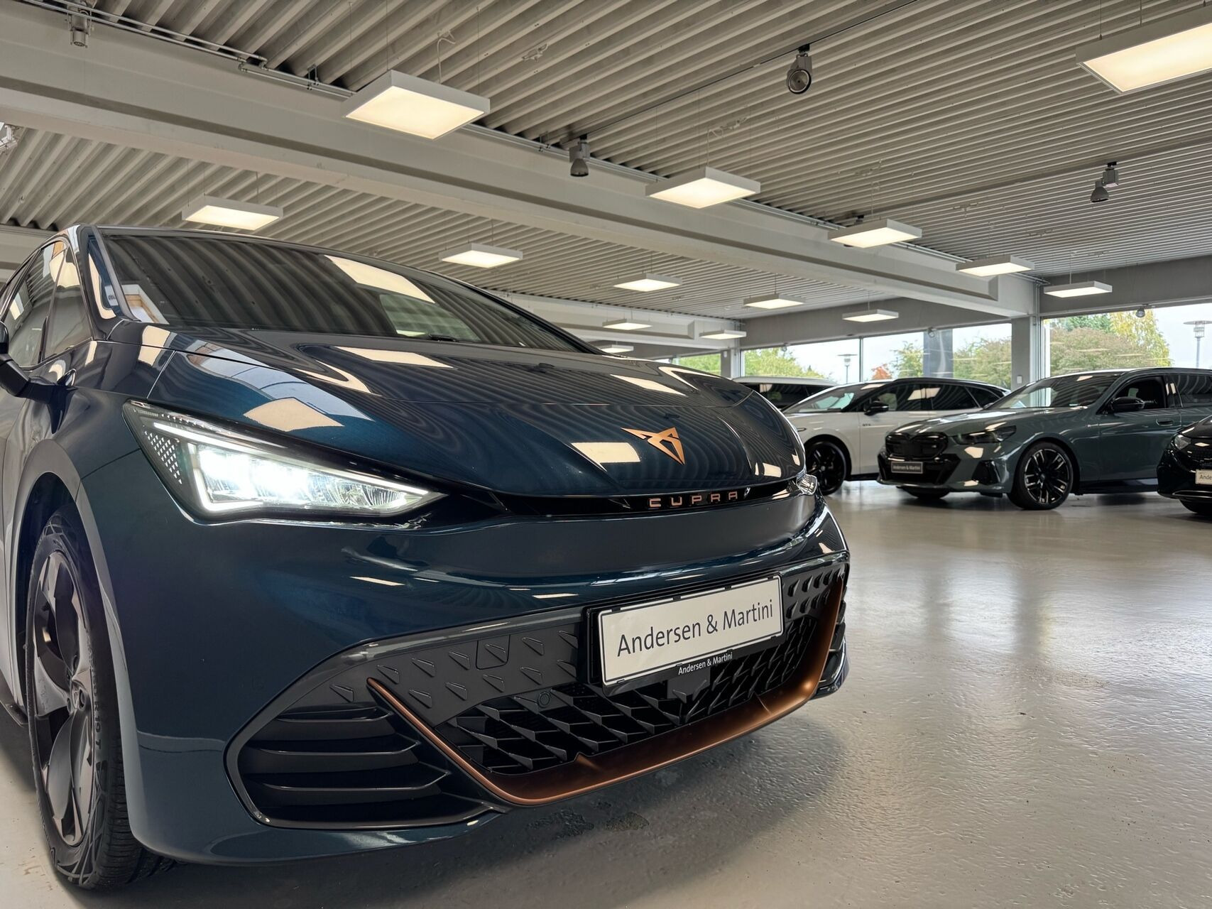 Blå Cupra Born fra 2022