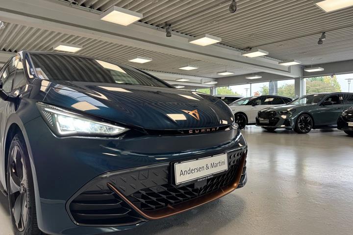 Blå Cupra Born fra 2022