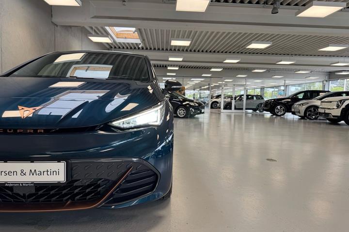 Blå Cupra Born fra 2022