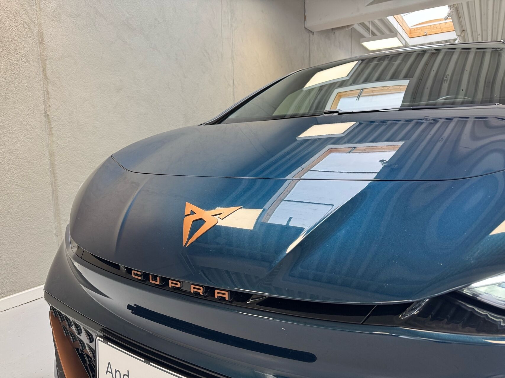 Blå Cupra Born fra 2022