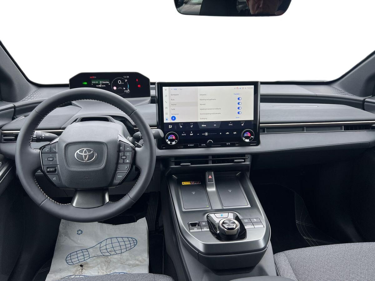 Sølv Toyota bZ4X Touring fra 2026