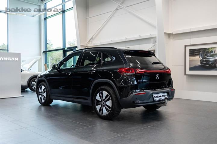 Sort Mercedes EQA250+ fra 2022
