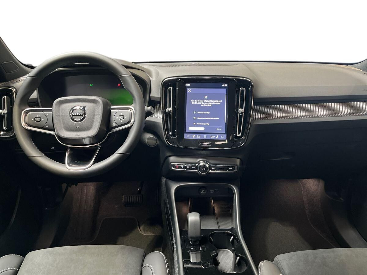 Sort Volvo EX40 fra 2026