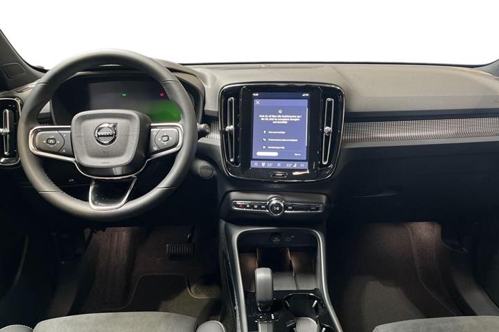 Sort Volvo EX40 fra 2026