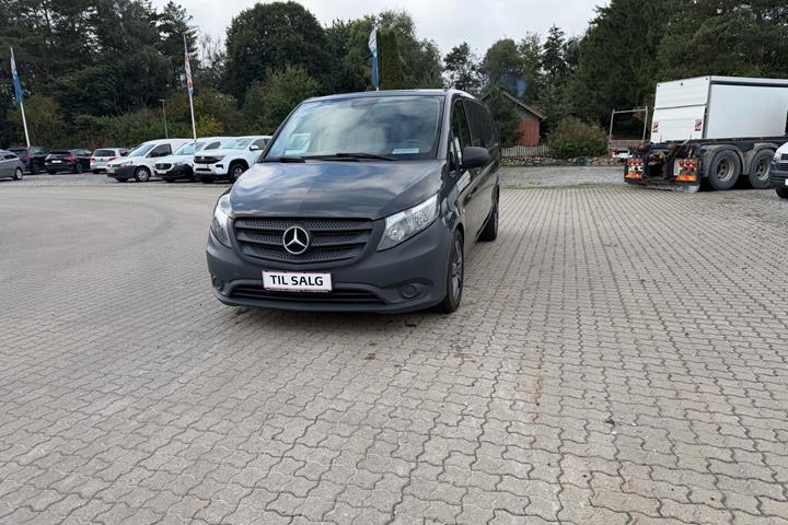 Grå Mercedes Vito fra 2015