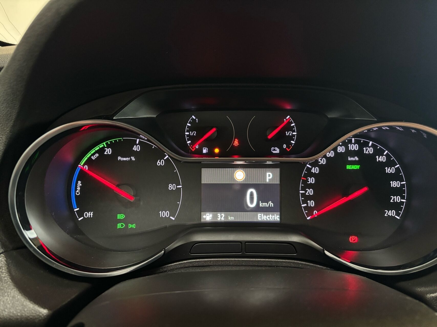 Sort Opel Grandland X fra 2021