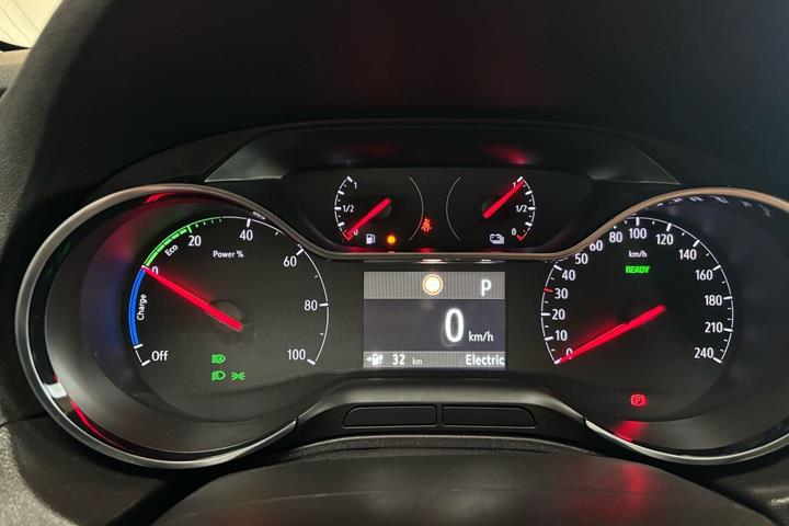 Sort Opel Grandland X fra 2021