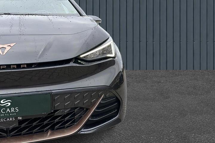 Grå Cupra Born fra 2023
