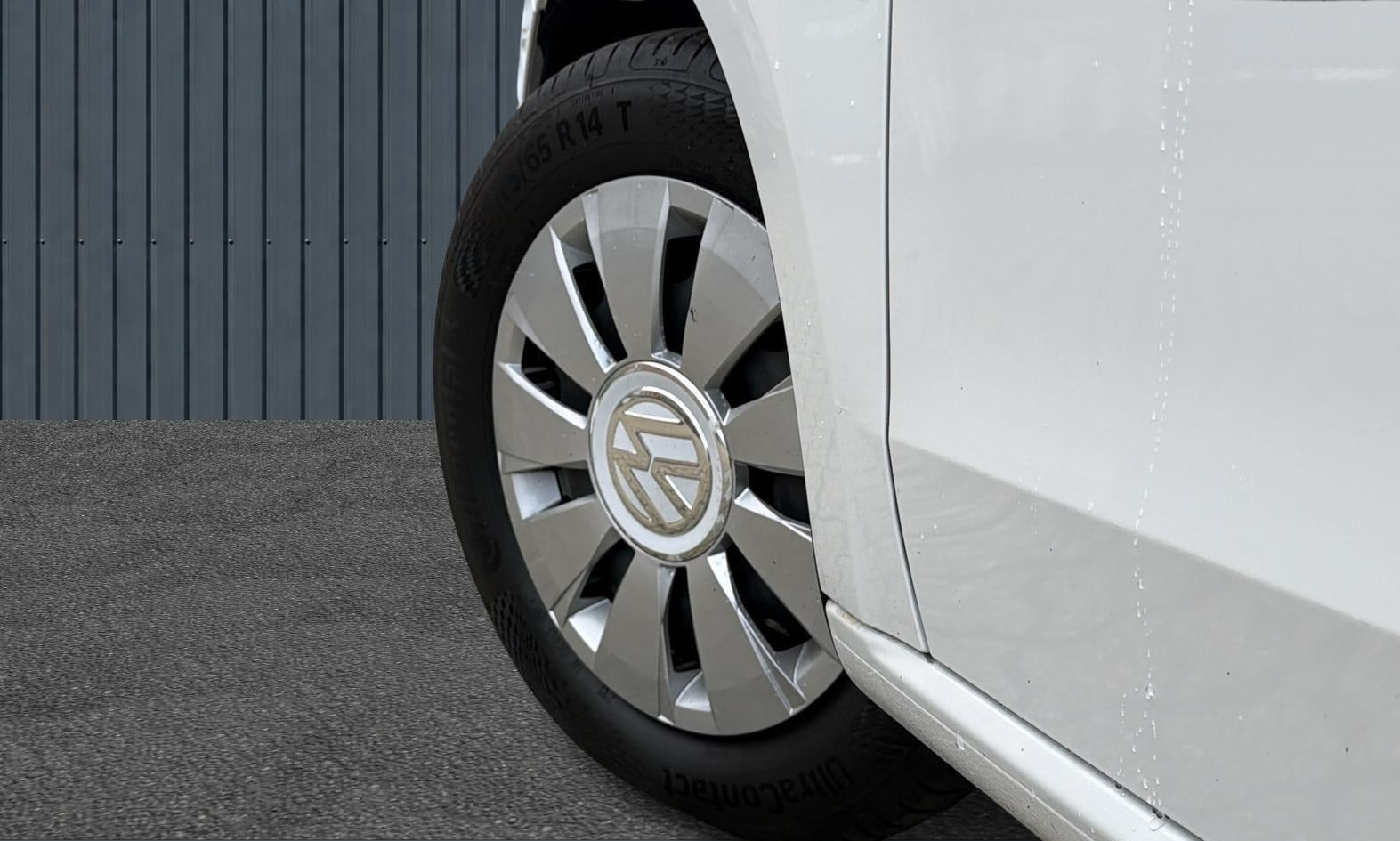 Hvid VW UP! fra 2017