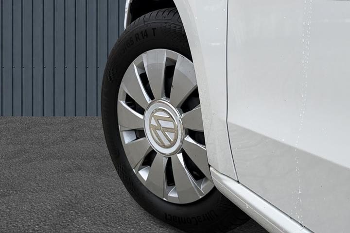 Hvid VW UP! fra 2017