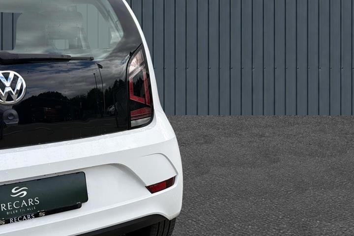 Hvid VW UP! fra 2017