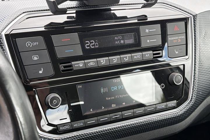 Hvid VW UP! fra 2017