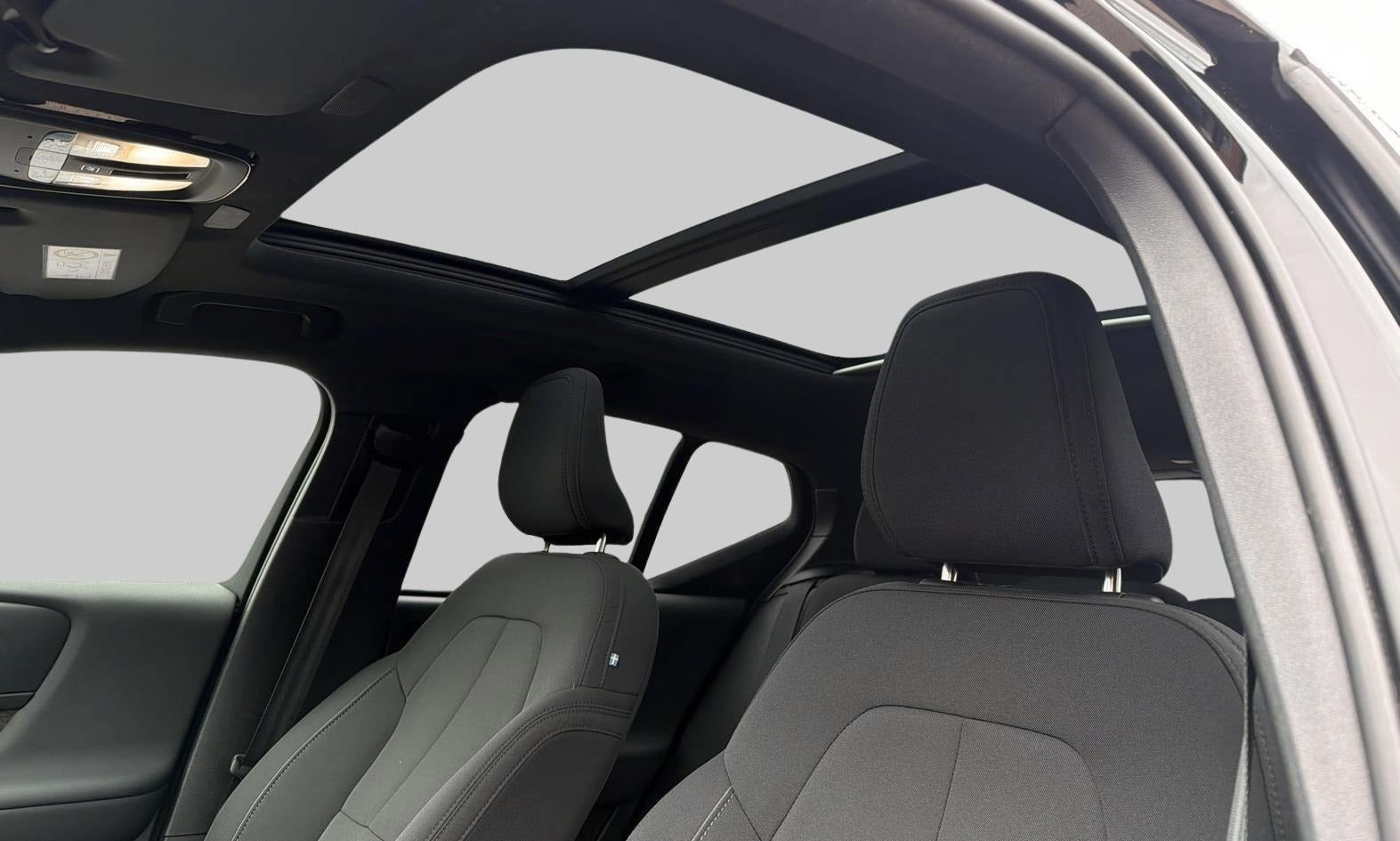 Sort Volvo XC40 fra 2023