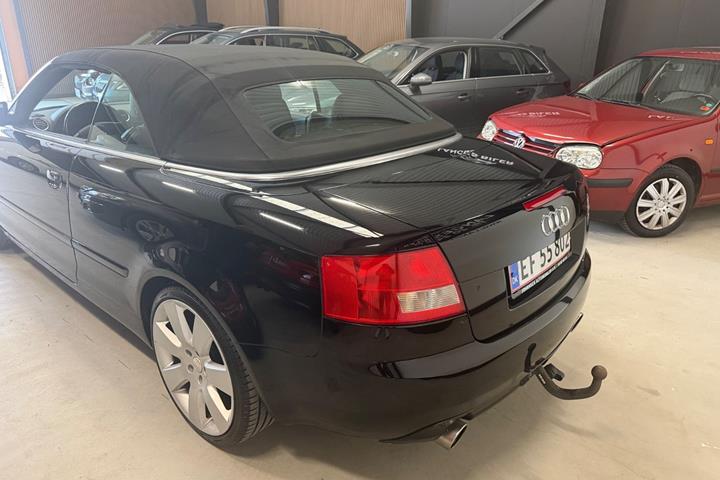 Sort Audi A4 fra 2004