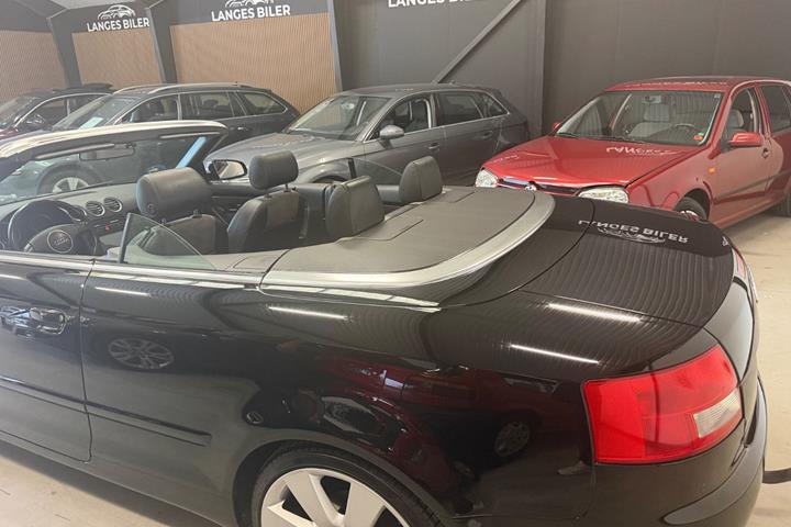 Sort Audi A4 fra 2004